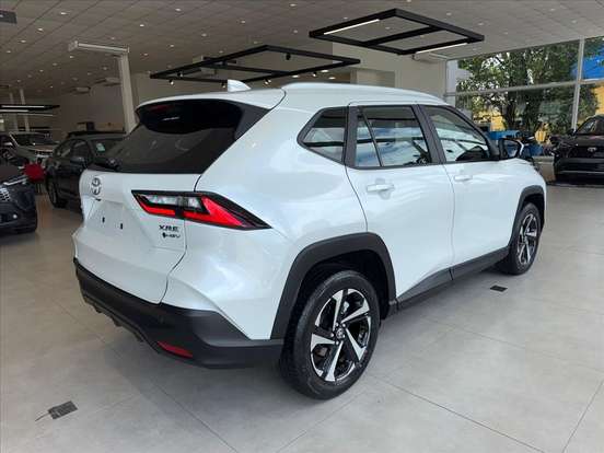 TOYOTA-YARIS CROSS-2026