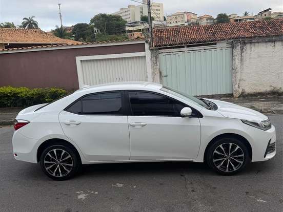 TOYOTA-COROLLA-1.8 GLI 16V FLEX 4P AUTOMÁTICO TOYOTA-COROLLA-2018