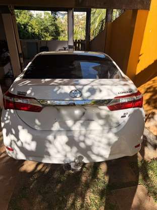 TOYOTA-COROLLA-2015