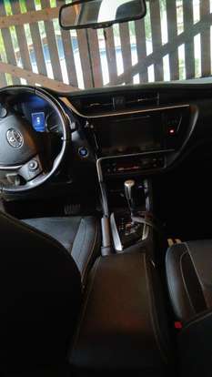 TOYOTA-COROLLA-2019