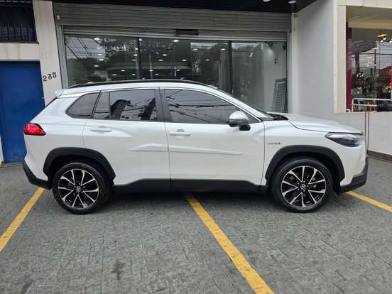 TOYOTA-COROLLA CROSS-2022