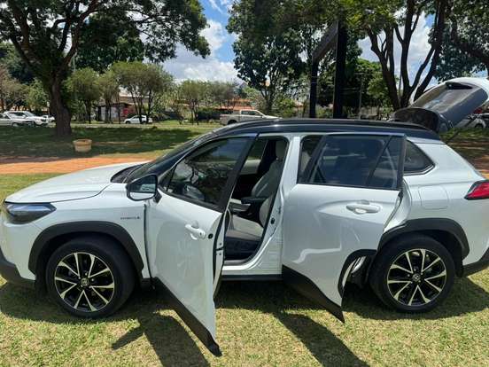 TOYOTA-COROLLA CROSS-2023