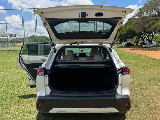 TOYOTA-COROLLA CROSS-2023