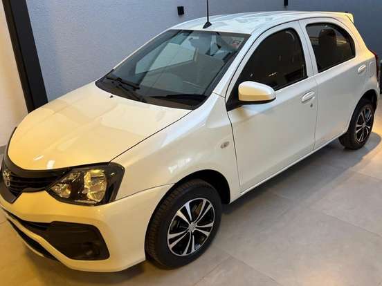 TOYOTA-ETIOS-1.3 X 16V FLEX 4P AUTOMÁTICO TOYOTA-ETIOS-2019