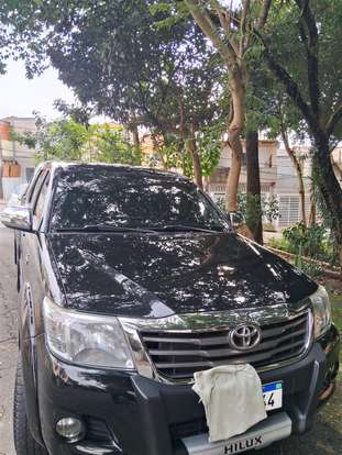 TOYOTA-HILUX-2013