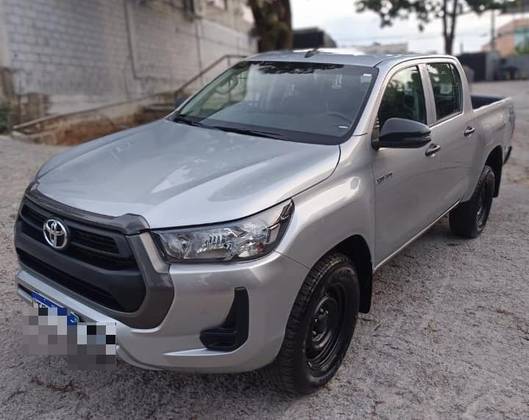 TOYOTA HILUX 2.8 D-4D TURBO DIESEL CD POWER PACK 4X4 MANUAL