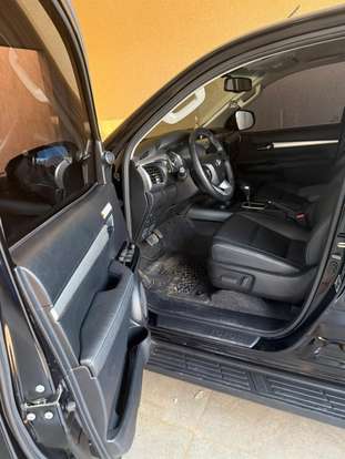 TOYOTA-HILUX-2025