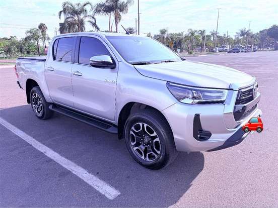 TOYOTA-HILUX-2.8 D-4D TURBO DIESEL CD SRX 4X4 AUTOMÁTICO TOYOTA-HILUX-2024