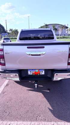 TOYOTA-HILUX-2024