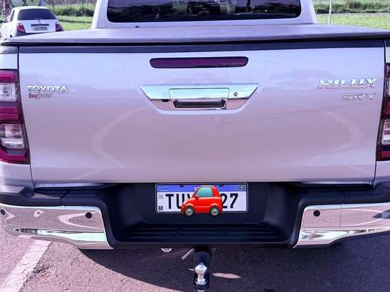 TOYOTA-HILUX-2.8 D-4D TURBO DIESEL CD SRX 4X4 AUTOMÁTICO TOYOTA-HILUX-2024
