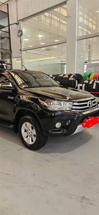TOYOTA HILUX 2.8 SRV 4X4 CD 16V DIESEL 4P AUTOMÁTICO