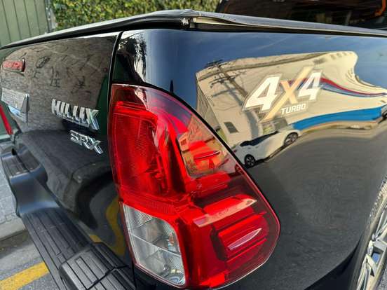 TOYOTA-HILUX-2.8 SRX 4X4 CD 16V DIESEL 4P AUTOMÁTICO TOYOTA-HILUX-2017
