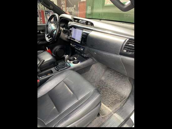 TOYOTA-HILUX-2.8 SRX 4X4 CD 16V DIESEL 4P AUTOMÁTICO TOYOTA-HILUX-2019