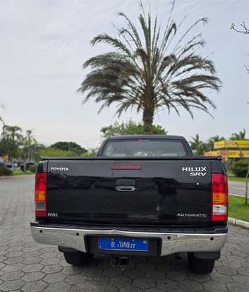 TOYOTA-HILUX-2011