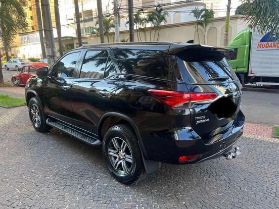 TOYOTA-HILUX SW4-2.7 SRV 7 LUGARES 4X2 16V FLEX 4P AUTOMÁTICO TOYOTA-HILUX SW4-2019