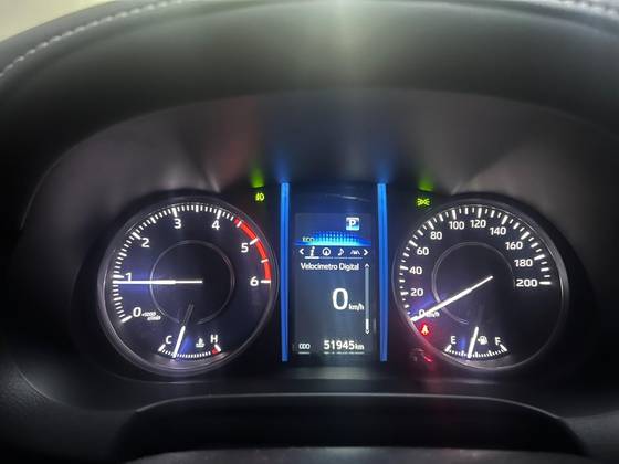 TOYOTA HILUX SW4 2.8 D-4D TURBO DIESEL SRX 4X4 AUTOMÁTICO