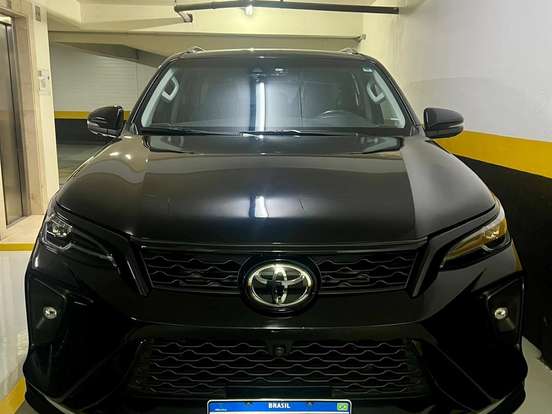 TOYOTA-HILUX SW4-2.8 D-4D TURBO DIESEL SRX 4X4 AUTOMÁTICO TOYOTA-HILUX SW4-2024