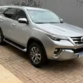 TOYOTA HILUX SW4 2.8 SRX 4X4 7 LUGARES 16V TURBO INTERCOOLER DIESEL 4P AUTOMÁTICO TOYOTA HILUX SW4 2.8 SRX 4X4 7 LUGARES 16V TURBO INTERCOOLER DIESEL 4P AUTOMÁTICO