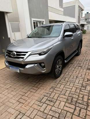 TOYOTA-HILUX SW4-2019