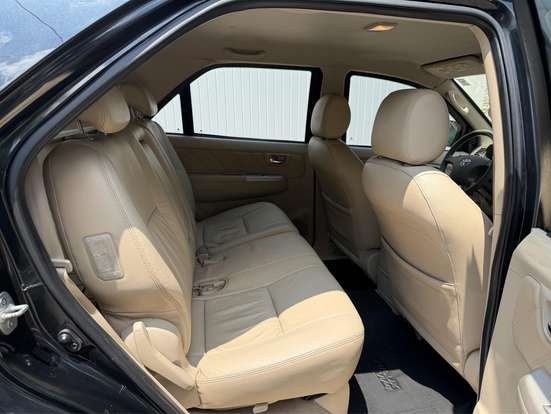 TOYOTA-HILUX SW4-2008