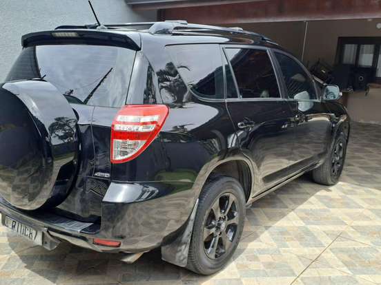 TOYOTA-RAV4-2.4 4X4 16V GASOLINA 4P AUTOMÁTICO TOYOTA-RAV4-2010