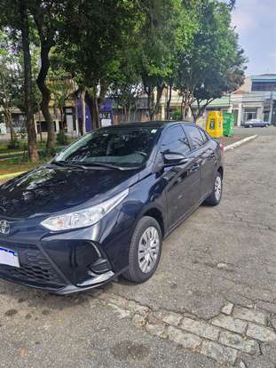 TOYOTA-YARIS-2024