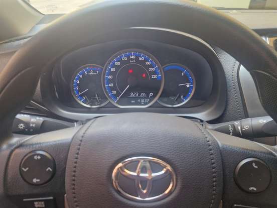 TOYOTA-YARIS-2024