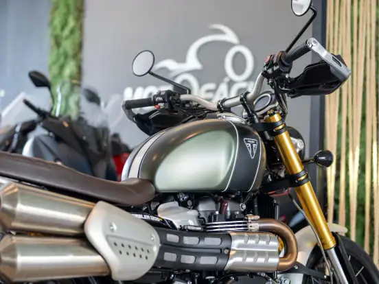 TRIUMPH-BONNEVILLE SCRAMBLER 1200 XE-2022