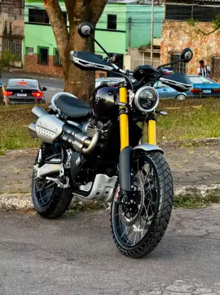 TRIUMPH-BONNEVILLE SCRAMBLER 1200 XE-2025