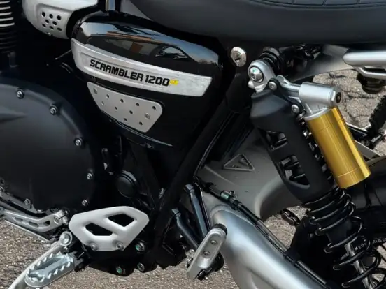 TRIUMPH-BONNEVILLE SCRAMBLER 1200 XE TRIUMPH-BONNEVILLE SCRAMBLER 1200 XE-2025