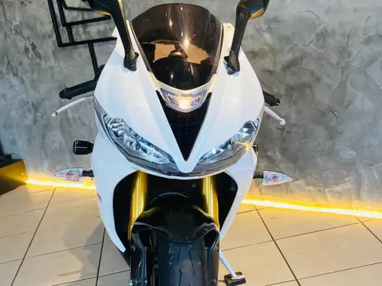 TRIUMPH-DAYTONA 675 ABS TRIUMPH-DAYTONA 675 ABS-2014