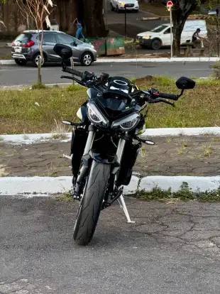 TRIUMPH-STREET TRIPLE RS ABS-2025