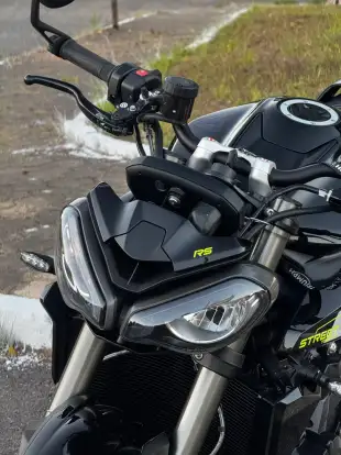 TRIUMPH-STREET TRIPLE RS ABS-2025