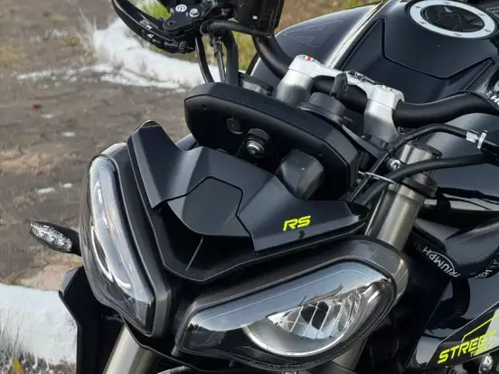 TRIUMPH-STREET TRIPLE RS ABS TRIUMPH-STREET TRIPLE RS ABS-2025