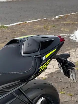 TRIUMPH-STREET TRIPLE RS ABS-2025
