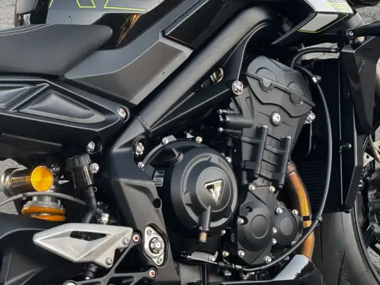TRIUMPH-STREET TRIPLE RS ABS TRIUMPH-STREET TRIPLE RS ABS-2025
