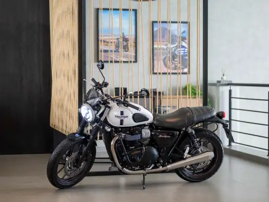 TRIUMPH-STREET TWIN-2018