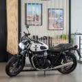 TRIUMPH STREET TWIN TRIUMPH STREET TWIN