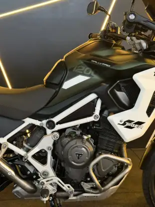 TRIUMPH-TIGER 1200 RALLY PRO-2024