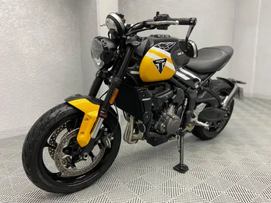 TRIUMPH-TRIDENT 660 TRIPLE TRIBUTE EDITION-2025