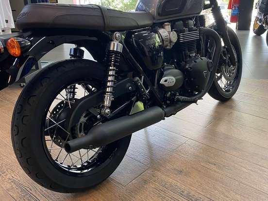 TRIUMPH-BONNEVILLE T120 BLACK 1200 TRIUMPH-BONNEVILLE T120 BLACK 1200-2025