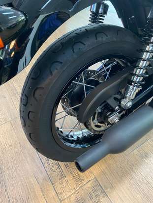 TRIUMPH-BONNEVILLE T120 BLACK 1200-2025