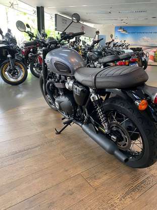 TRIUMPH-BONNEVILLE T120 BLACK 1200-2025