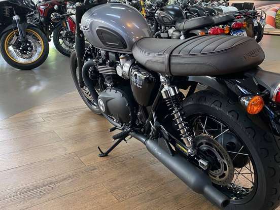 TRIUMPH-BONNEVILLE T120 BLACK 1200 TRIUMPH-BONNEVILLE T120 BLACK 1200-2025