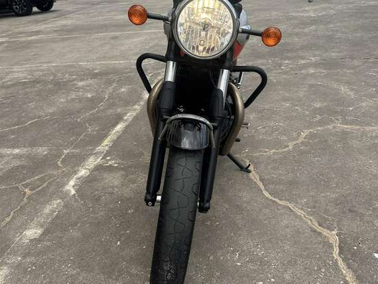 TRIUMPH-BONNEVILLE T100 900 TRIUMPH-BONNEVILLE T100 900-2024