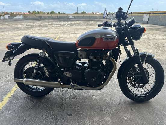 TRIUMPH-BONNEVILLE T100 900 TRIUMPH-BONNEVILLE T100 900-2024