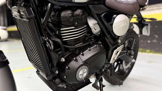 TRIUMPH-SCRAMBLER 400 X-2025