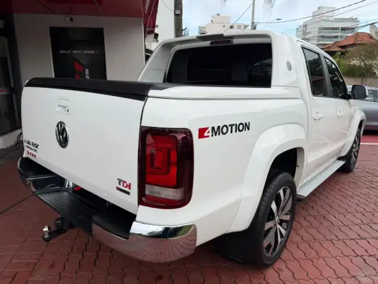 VOLKSWAGEN-AMAROK-2.0 HIGHLINE EXTREME 4X4 CD 16V TURBO INTERCOOLER DIESEL 4P AUTOMÁTICO VOLKSWAGEN-AMAROK-2017