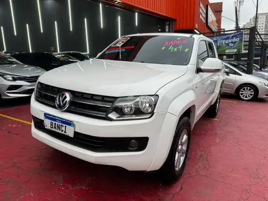 VOLKSWAGEN-AMAROK-2.0 TRENDLINE 4X4 CD 16V TURBO INTERCOOLER DIESEL 4P AUTOMÁTICO VOLKSWAGEN-AMAROK-2016