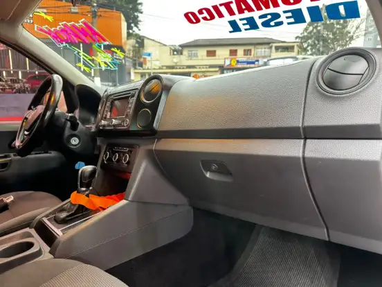 VOLKSWAGEN-AMAROK-2.0 TRENDLINE 4X4 CD 16V TURBO INTERCOOLER DIESEL 4P AUTOMÁTICO VOLKSWAGEN-AMAROK-2016